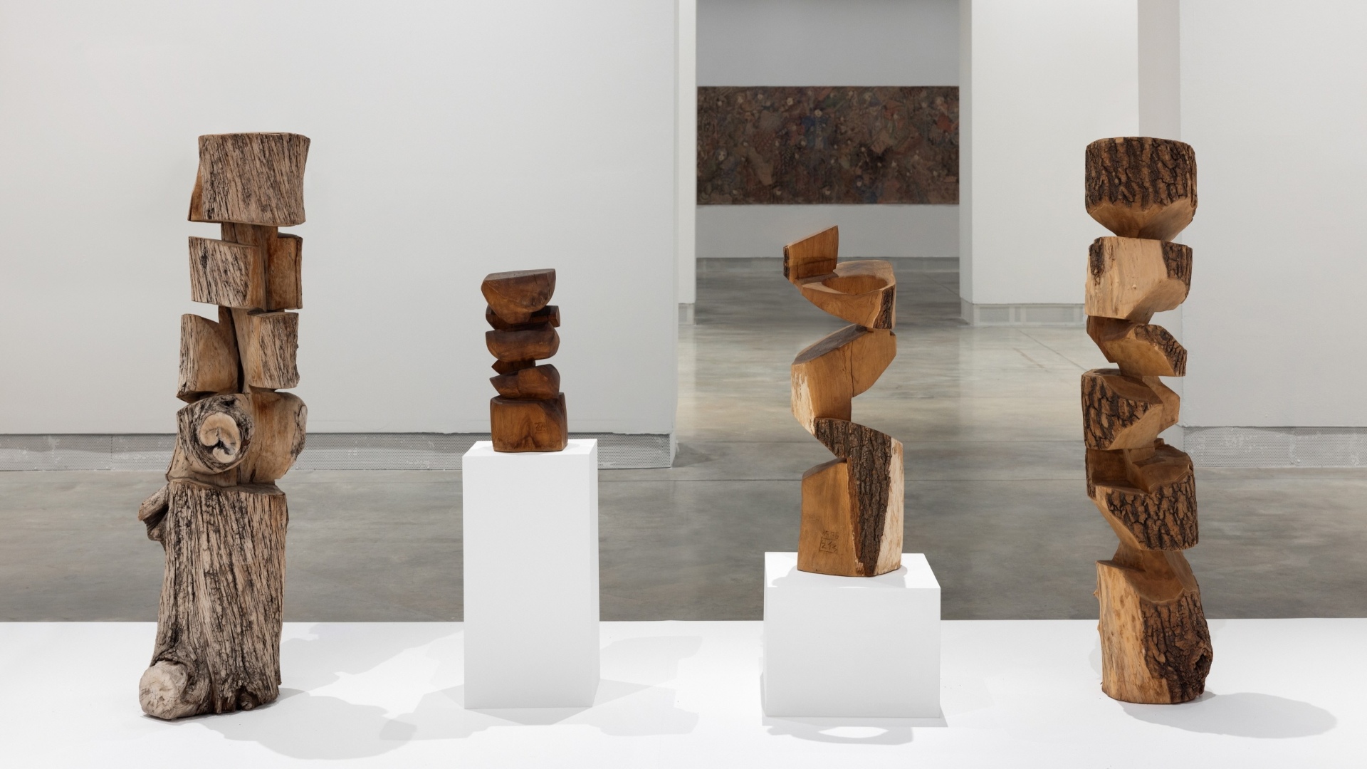 Kim Yun Shin Retrospective at the Hoam Museum of Art  