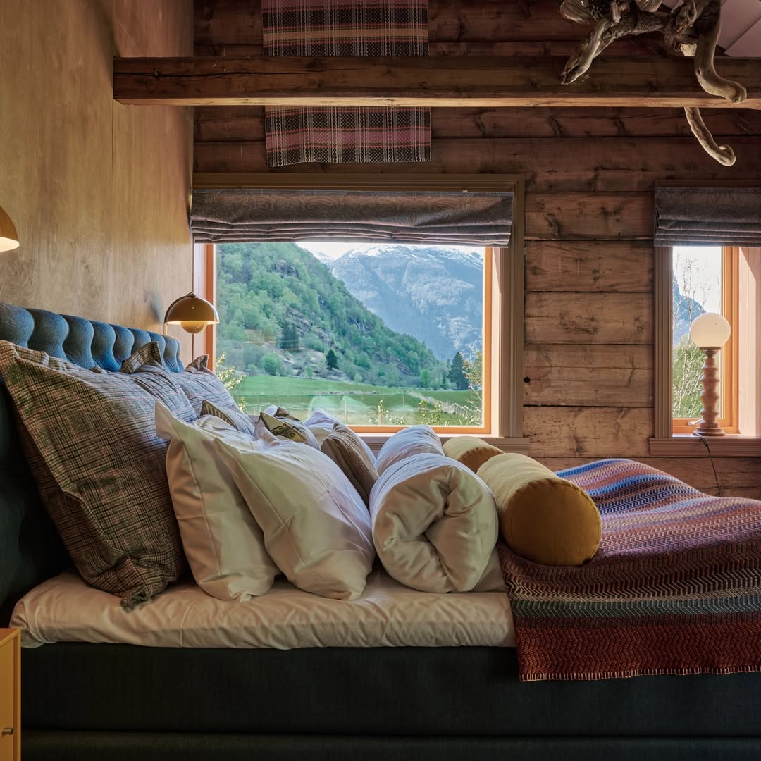 292 Aurland