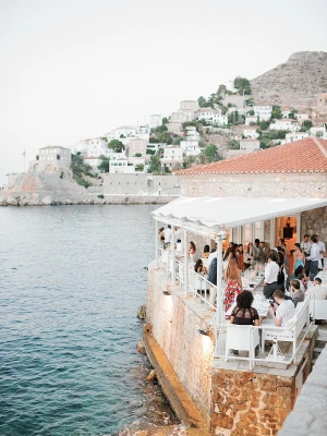 Omilos Restaurant Bar