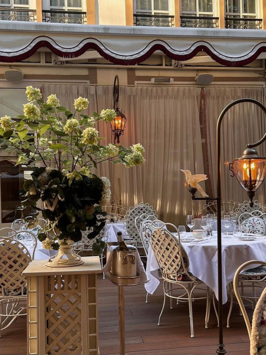 Maison Revka