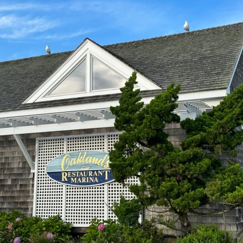Oakland's Restaurant