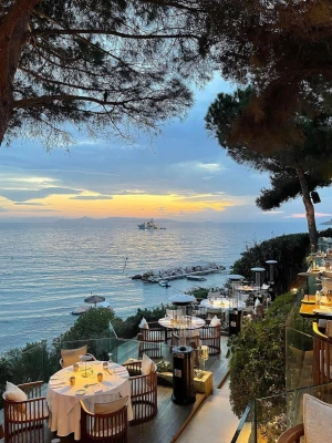 Ithaki restaurant