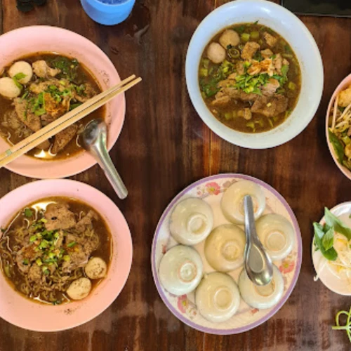 Auntie Thongkam Boat Noodle