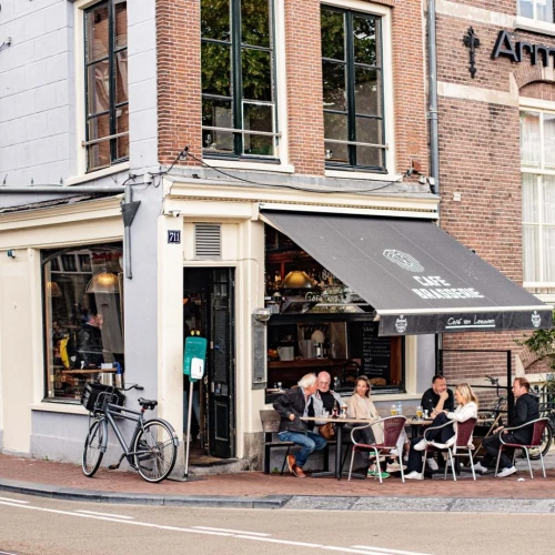 Café van Leeuwen