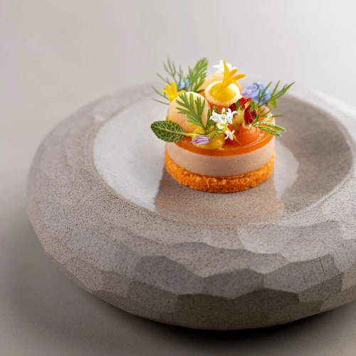Brut 172 by Hans van Wolde