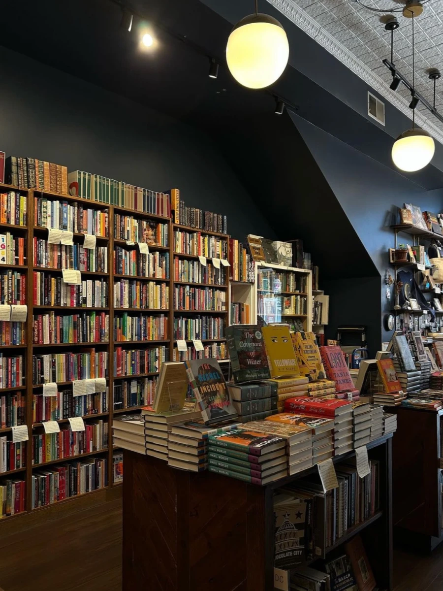 Lost City Books