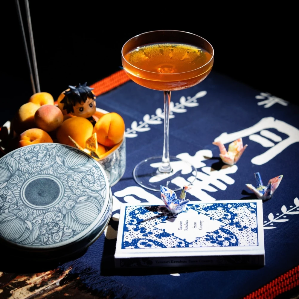 Looking Glass Cocktail Club