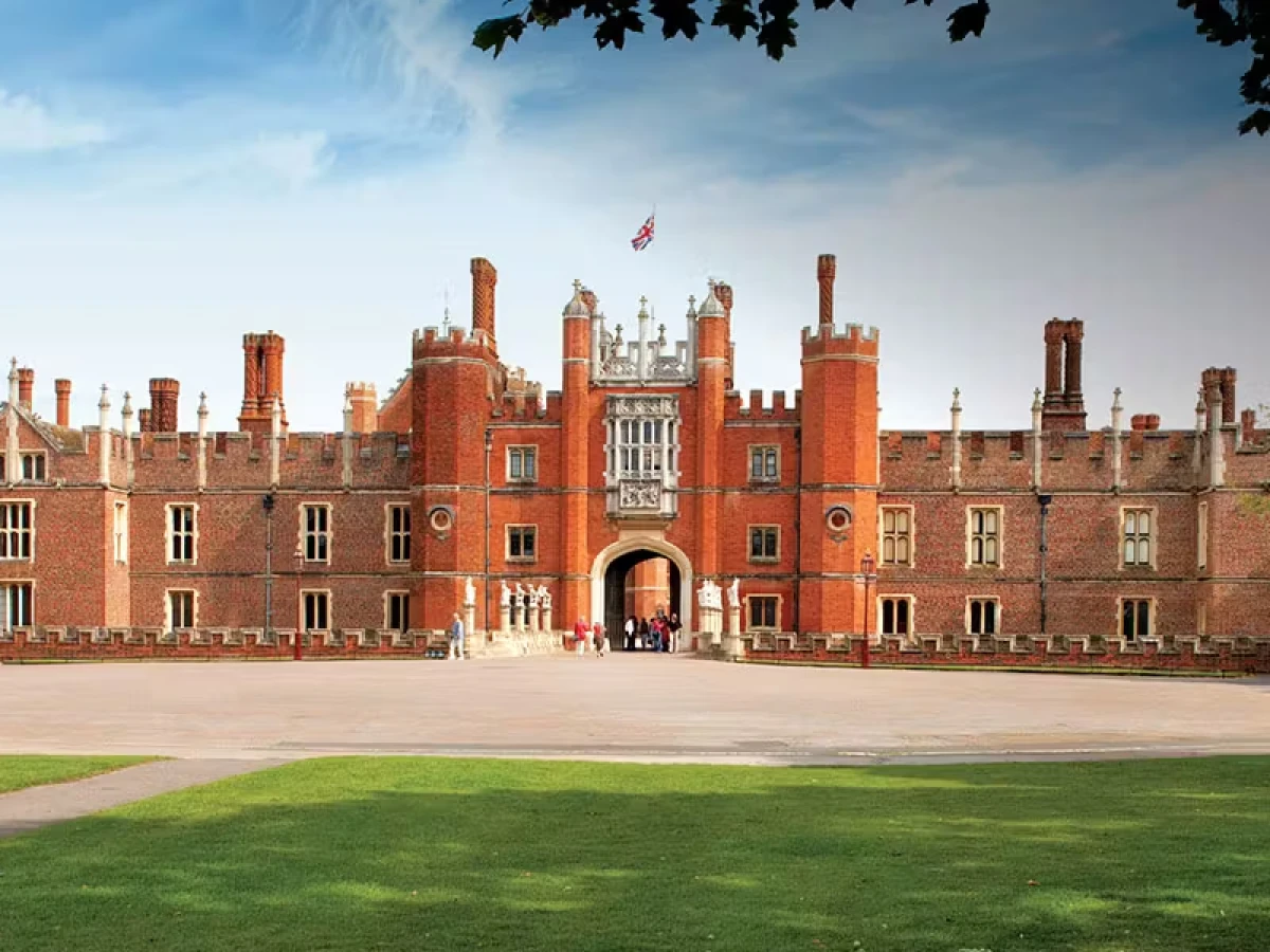 Hampton Court Palace