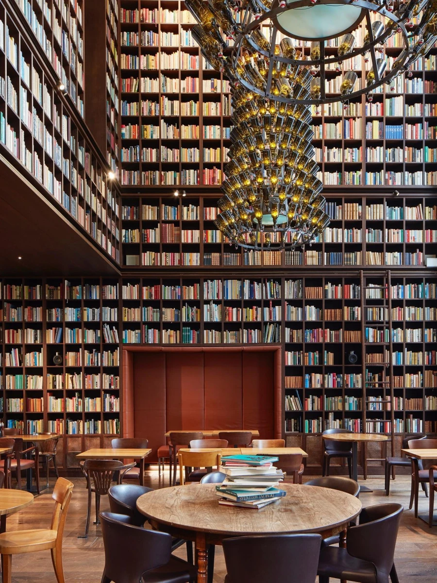 B2 Hotel Library