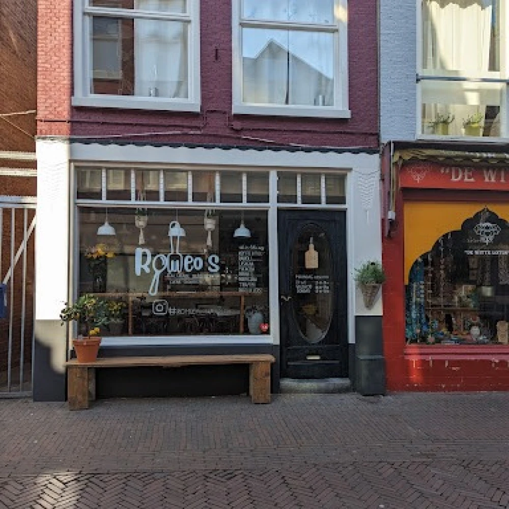 Romeo's