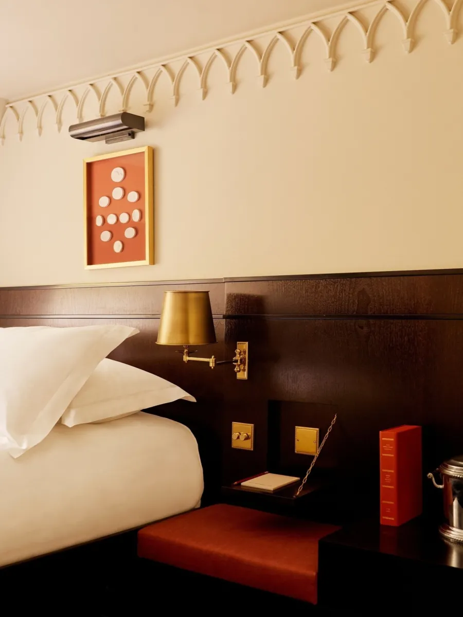 Grand Hotel Bellevue London