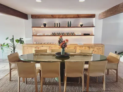 Hummingbird Inn