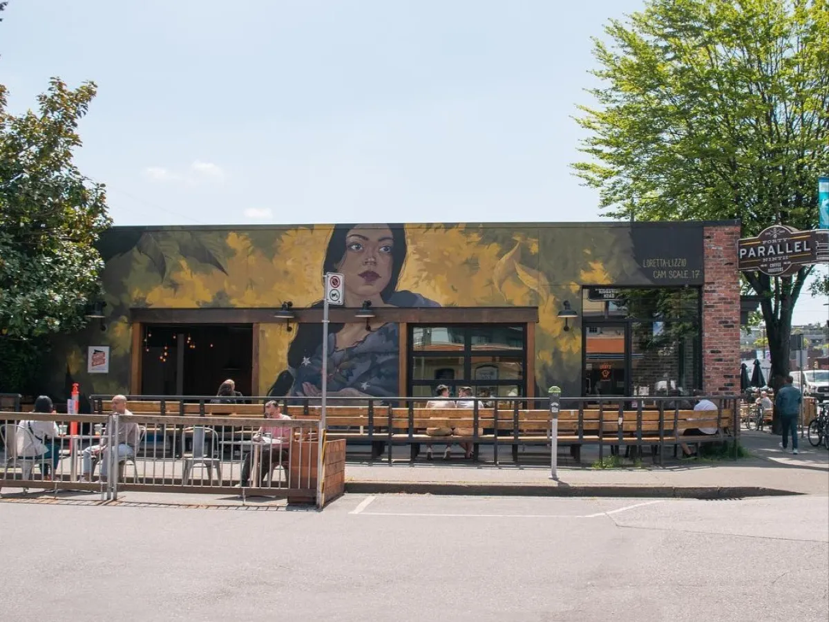 49th Parallel Café 