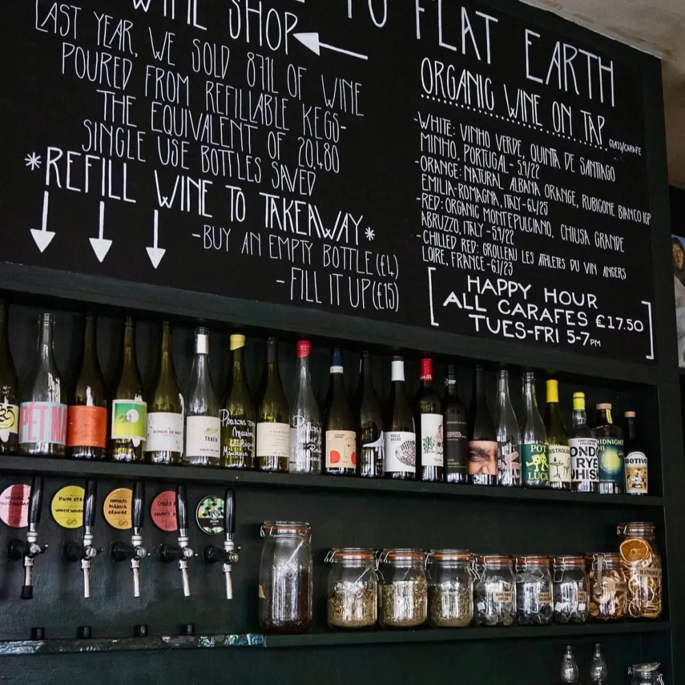 Flat Earth Pizzas - Restaurant Bethnal Green