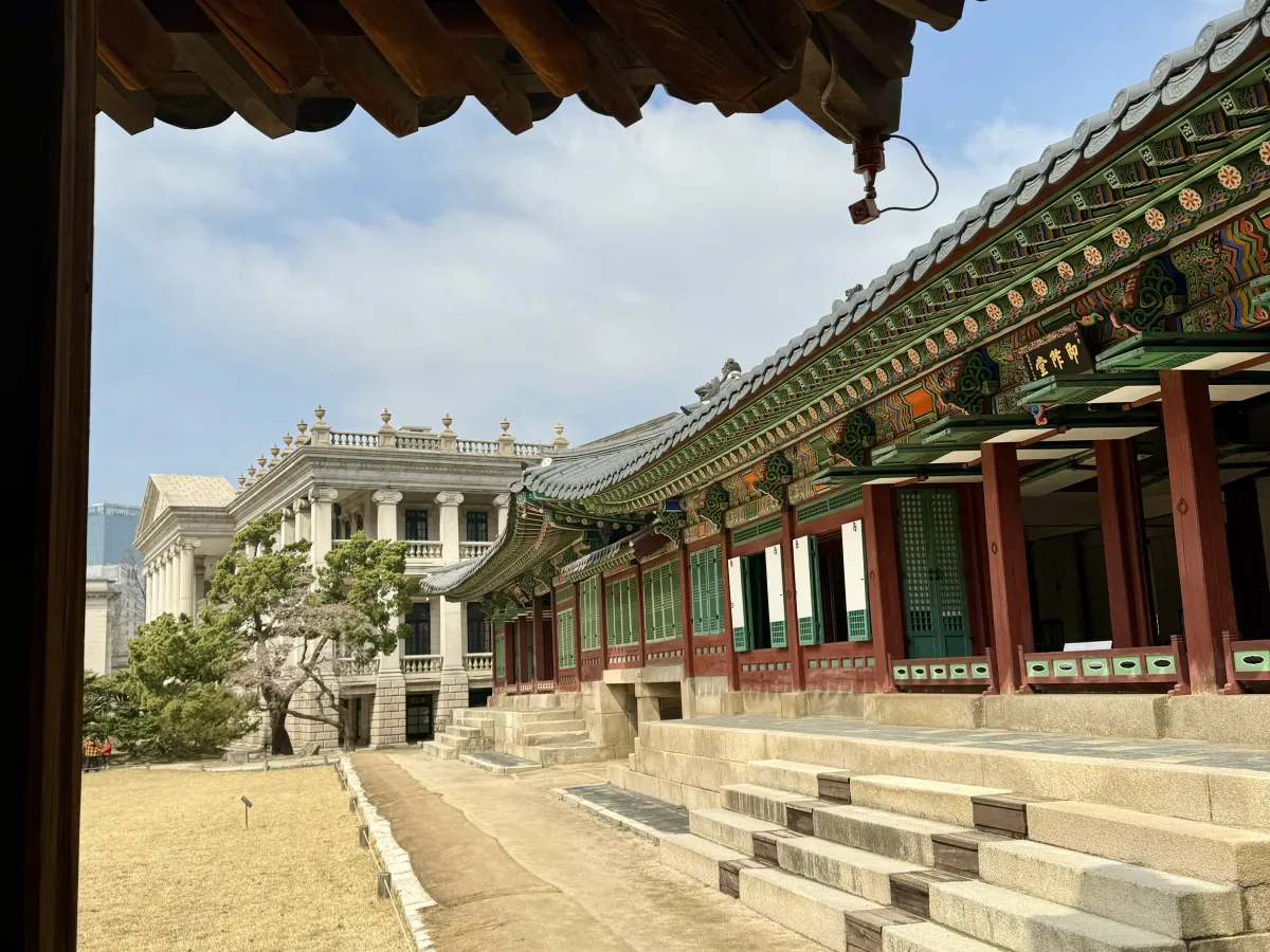 24 hours in Seoul for Frieze