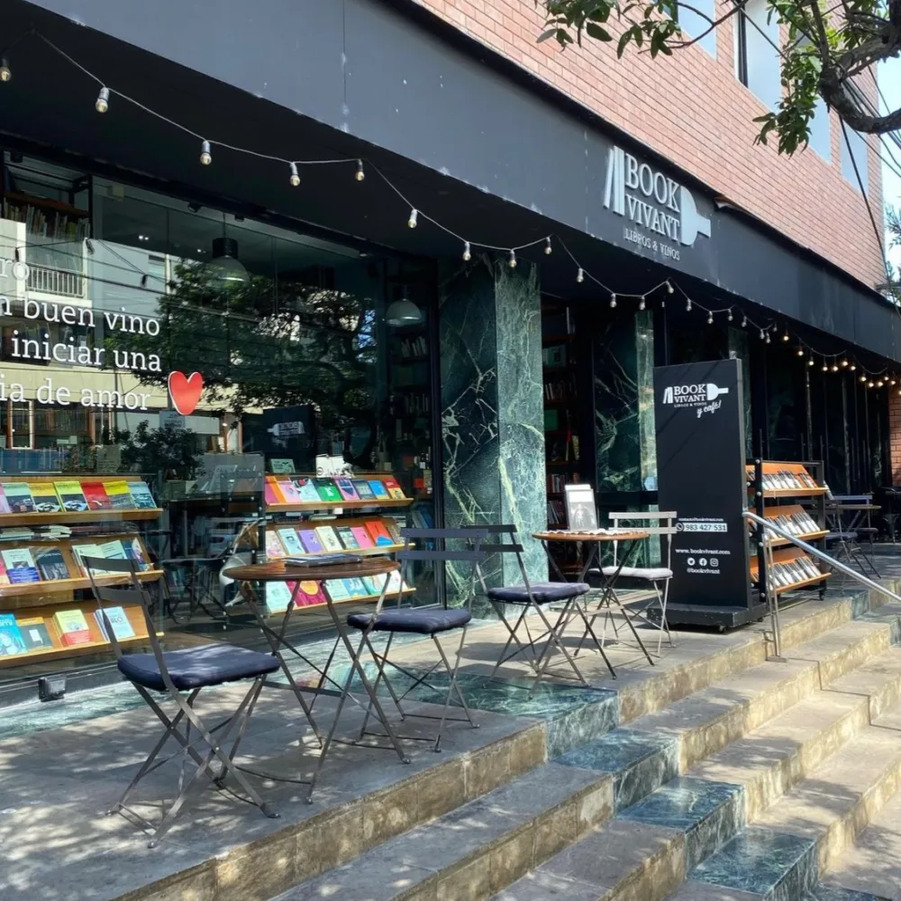 Book Vivant
