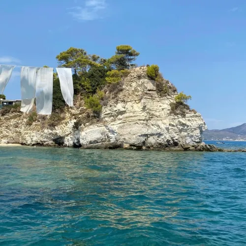 Cameo Island