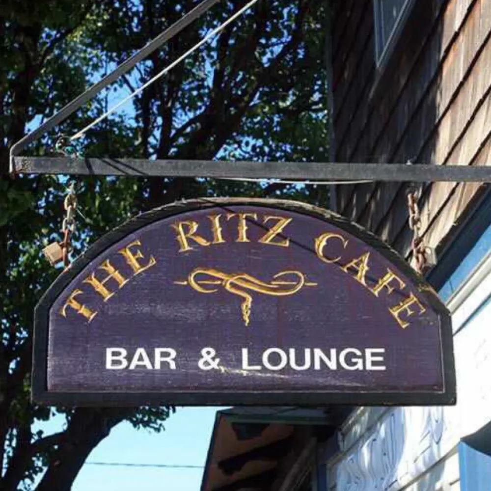 The Ritz • Martha's Vineyard