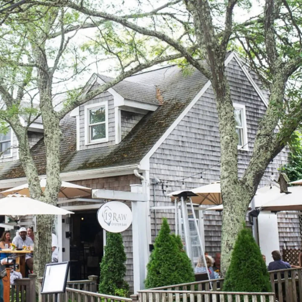 19 Raw Oyster Bar