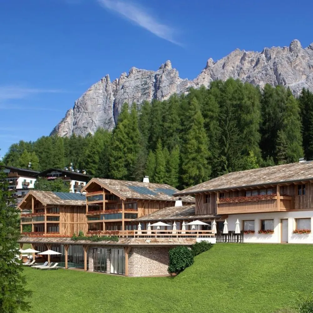 Hotel Dolomiti Lodge Alvera'