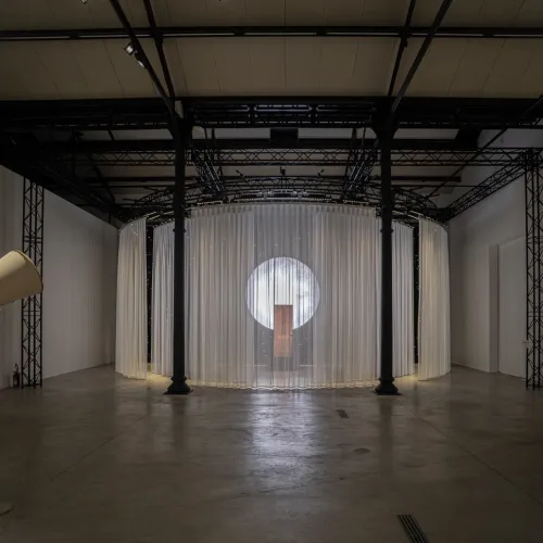 Carrie Mae Weems: Painting the Town