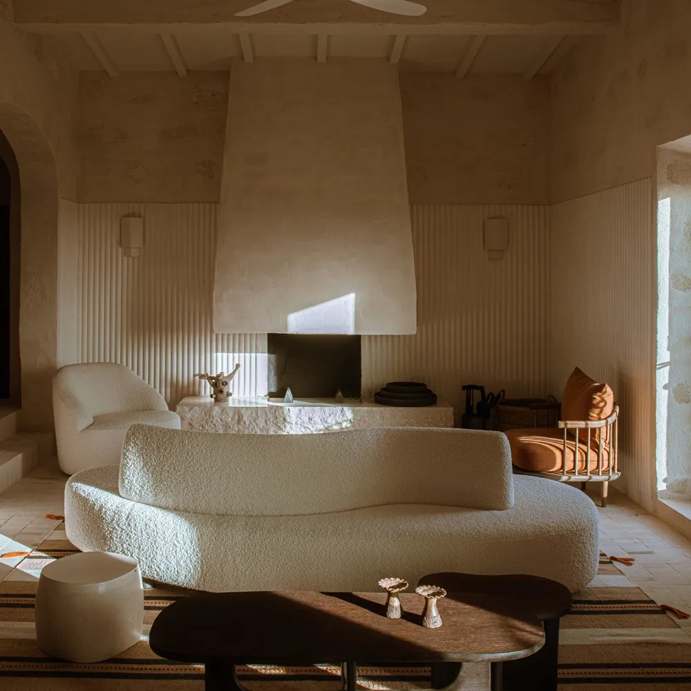 Son Blanc Farmhouse