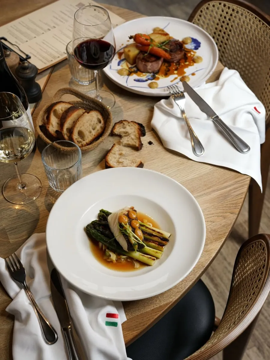 Les Quatre Gourmets