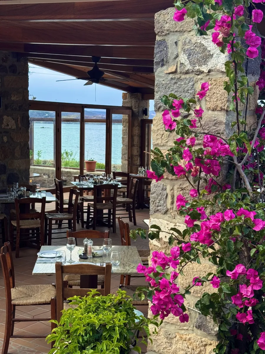 Benetos Restaurant