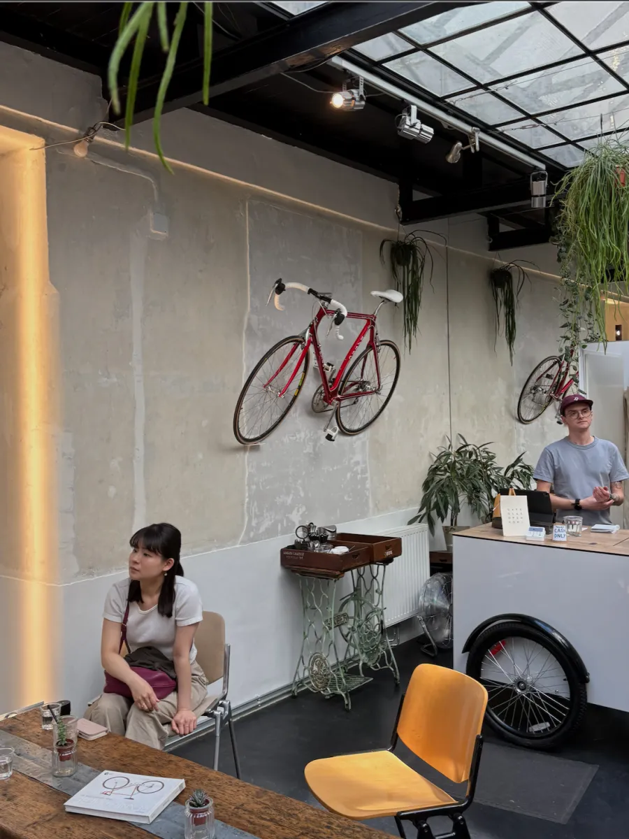 CAFE GLAS