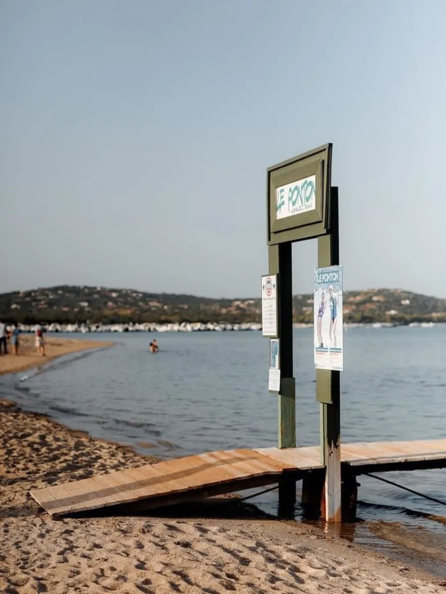 LE PONTON