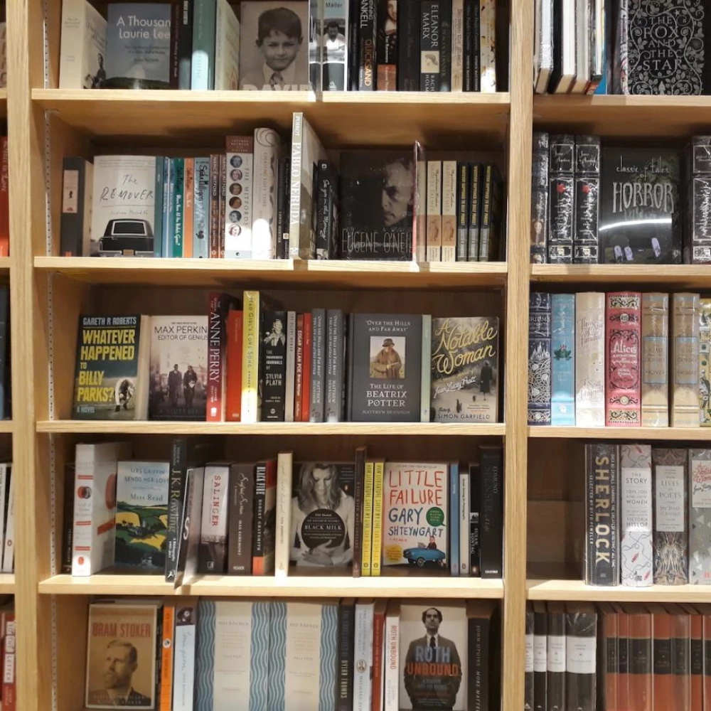 Books Kinokuniya Dubai