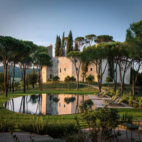 Hotel Castello di Reschio