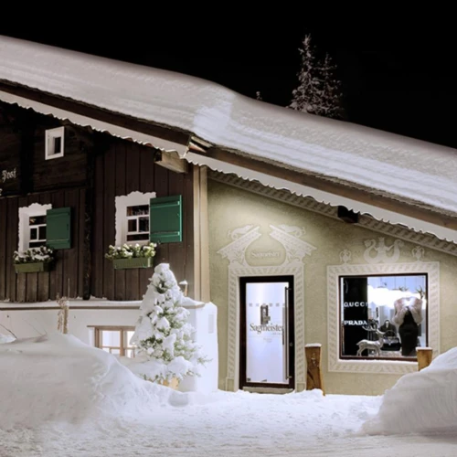 Sagmeister Säge Chalet
