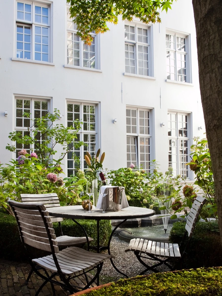 Hotel De Witte Lelie
