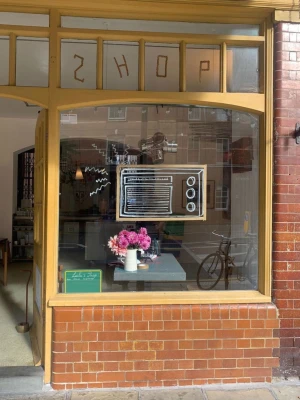 Leila's Shop