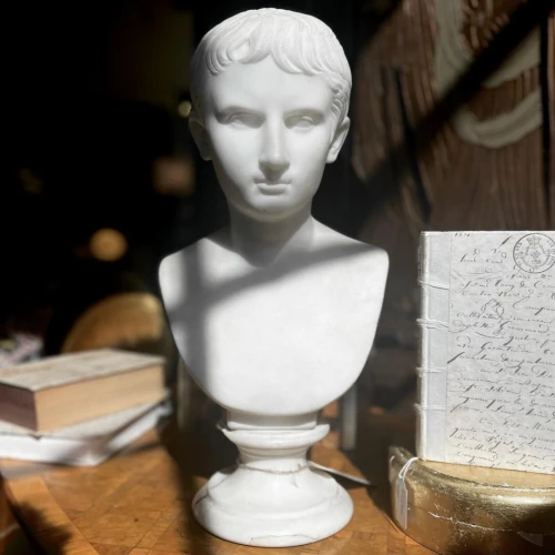 Wynsum Antiques & Interiors