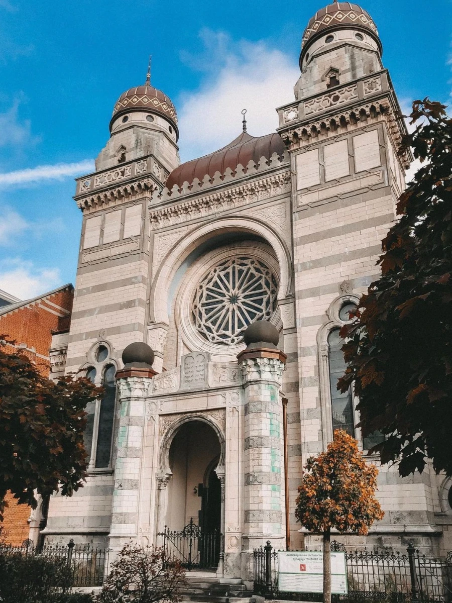 Synagoge Shomre Hadas Bouwmeester