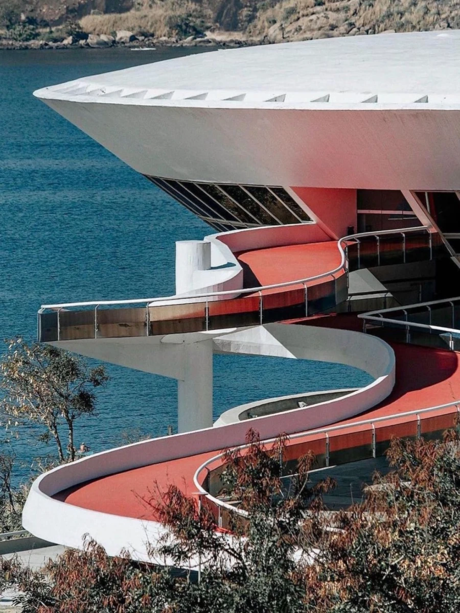 Niterói Contemporary Art Museum