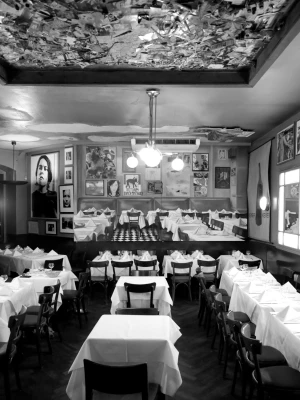 Paris Bar
