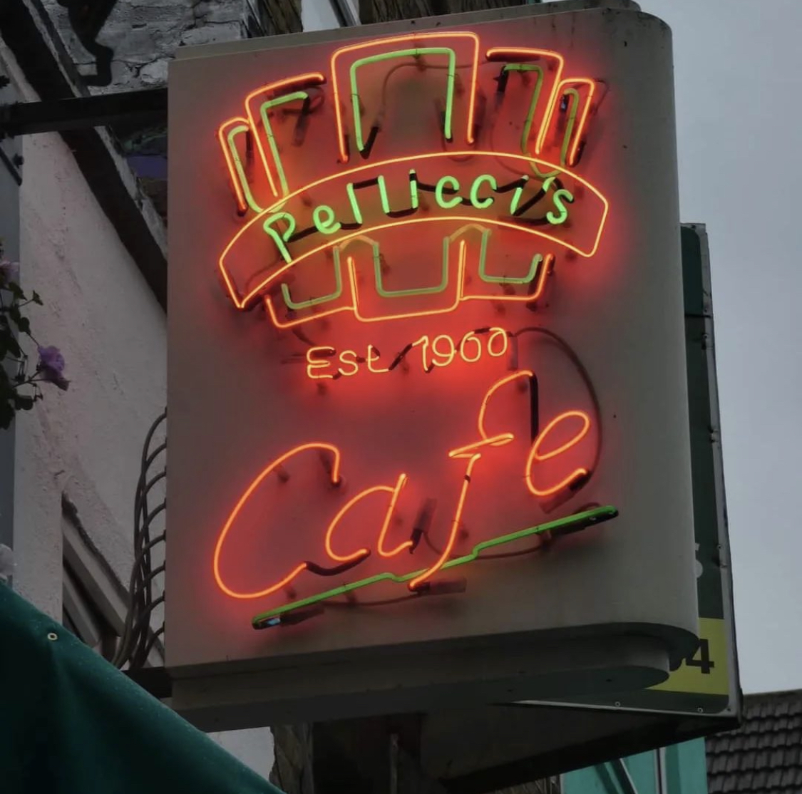 Pellicci's